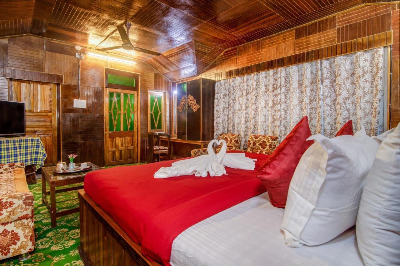 Montis Soyang Premium Heritage Hotel Gangtok Eksteriør billede