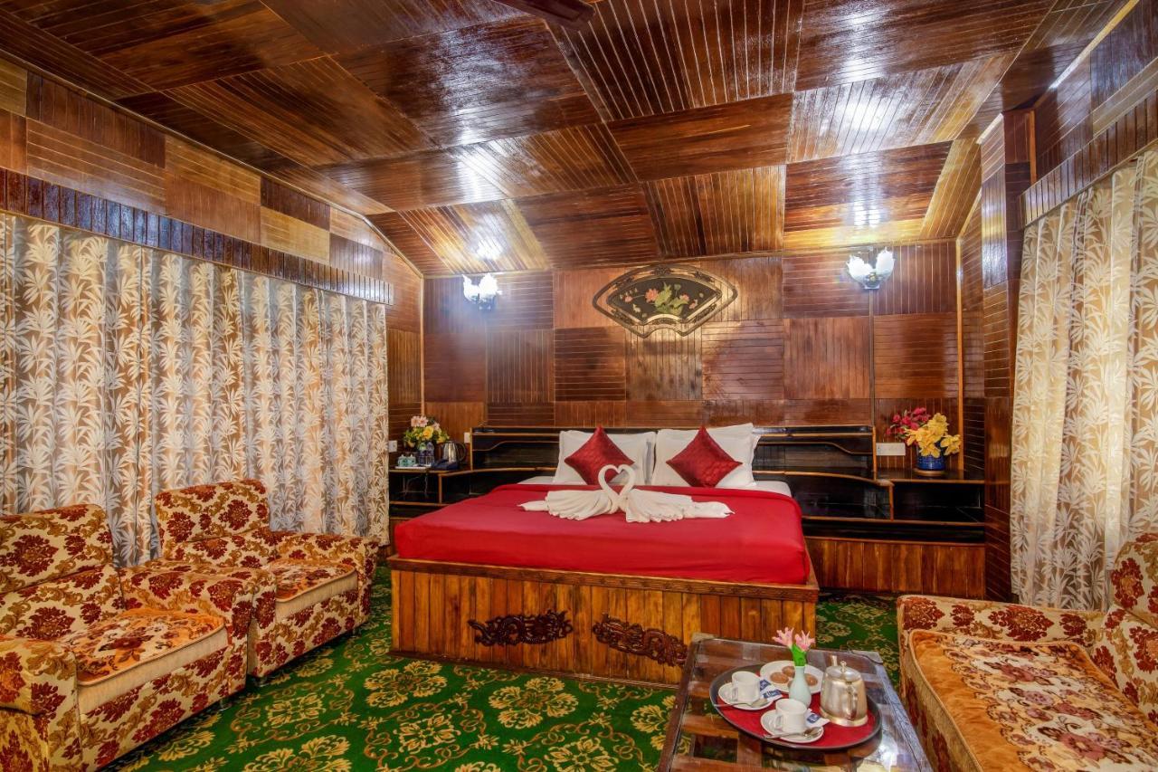 Montis Soyang Premium Heritage Hotel Gangtok Eksteriør billede